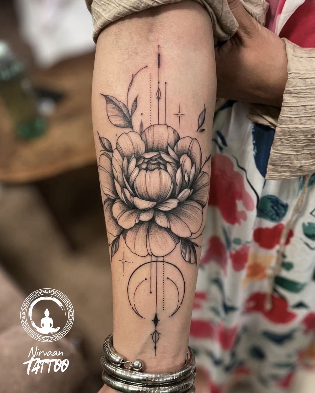 Fineline floral tattoo